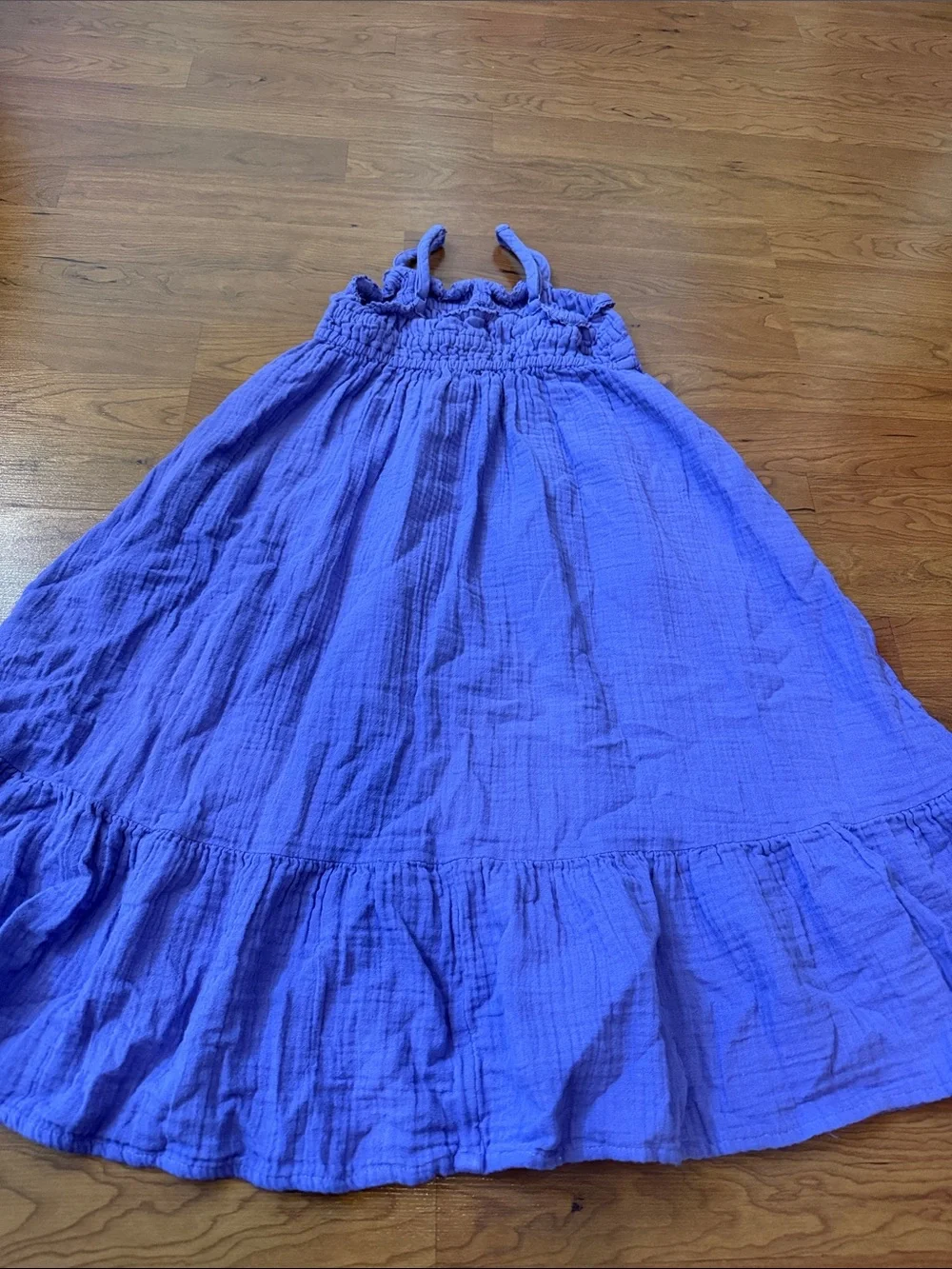 Beautiful Gap dress size S with adjustable straps.
